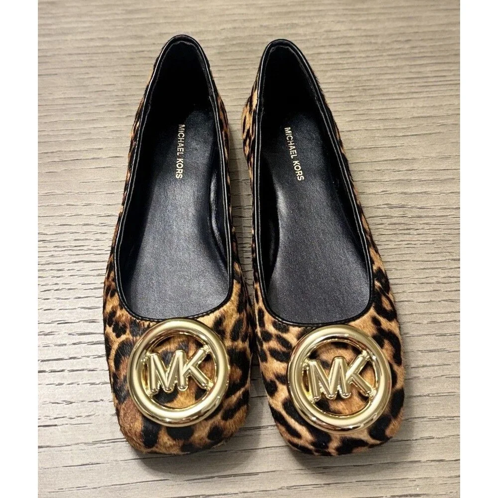 Michael Kors Women's Milan Flex Ballet Flat. Size 5.5